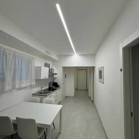 Re House Suite & Deluxe Apartament Ασκόλι Πιτσένο Εξωτερικό φωτογραφία