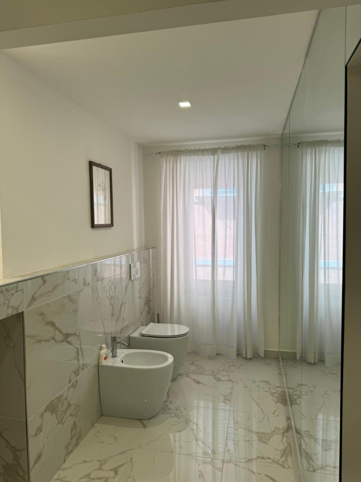 Re House Suite & Deluxe Apartament Ασκόλι Πιτσένο Εξωτερικό φωτογραφία
