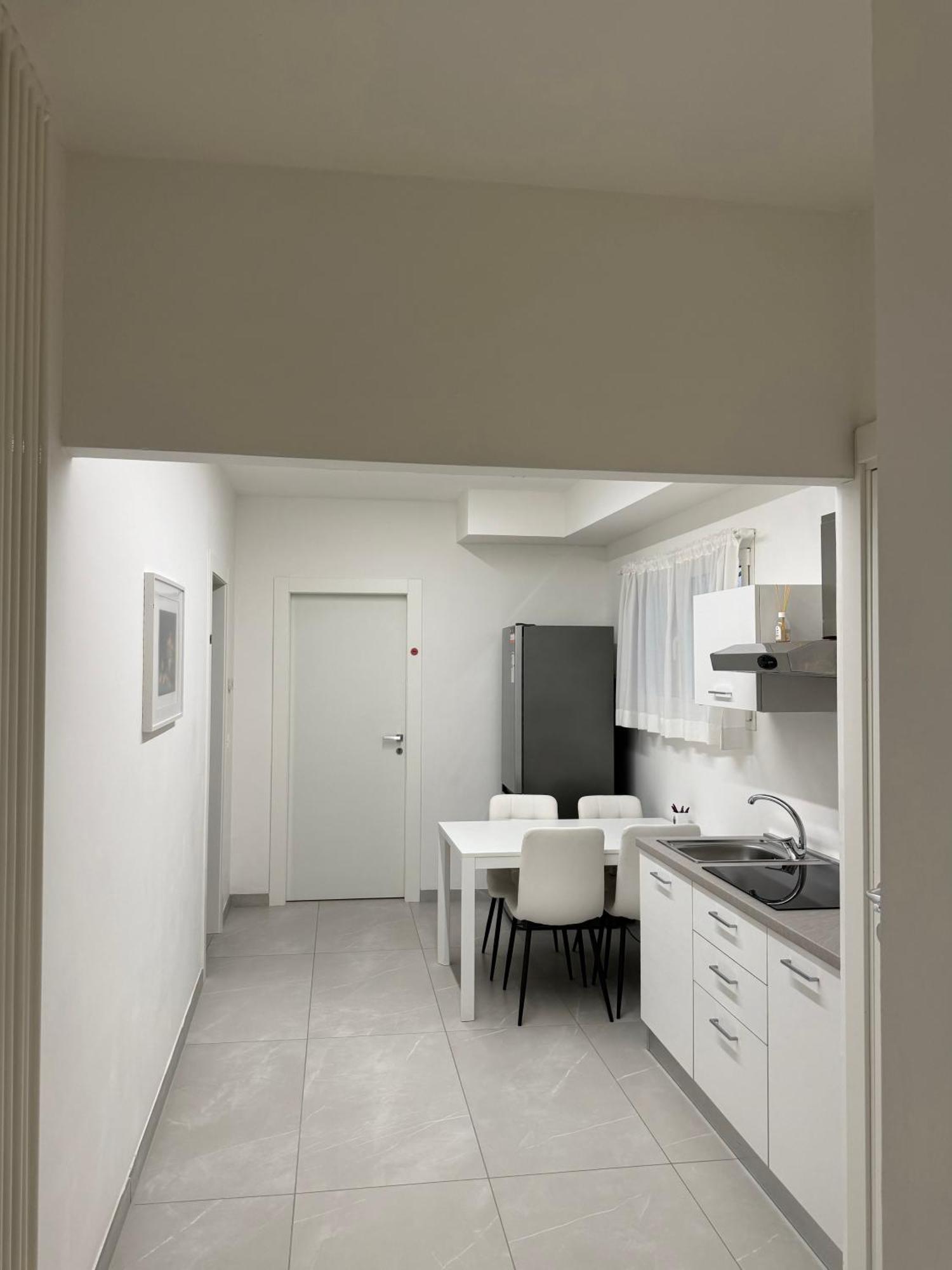 Re House Suite & Deluxe Apartament Ασκόλι Πιτσένο Εξωτερικό φωτογραφία
