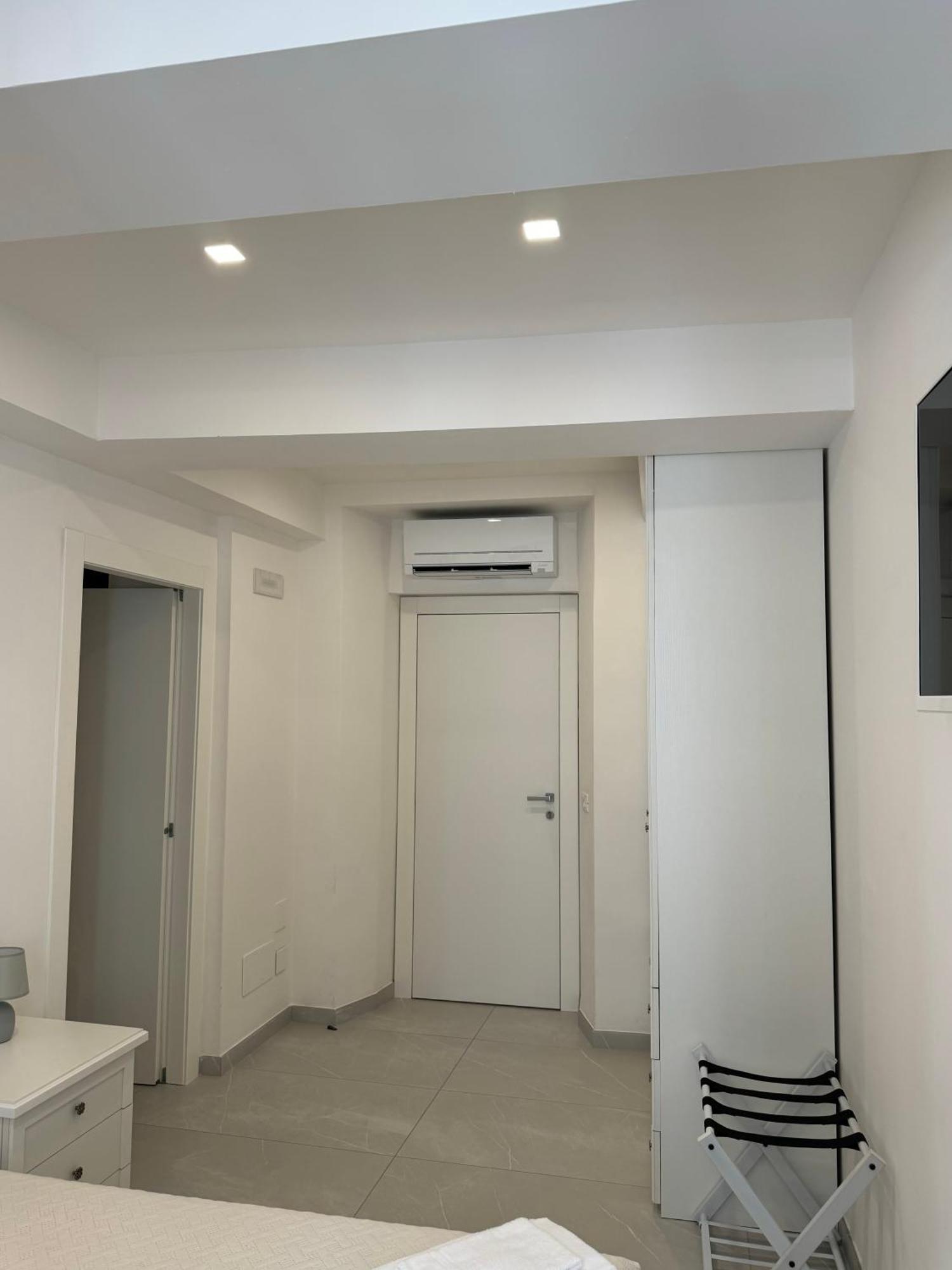 Re House Suite & Deluxe Apartament Ασκόλι Πιτσένο Εξωτερικό φωτογραφία