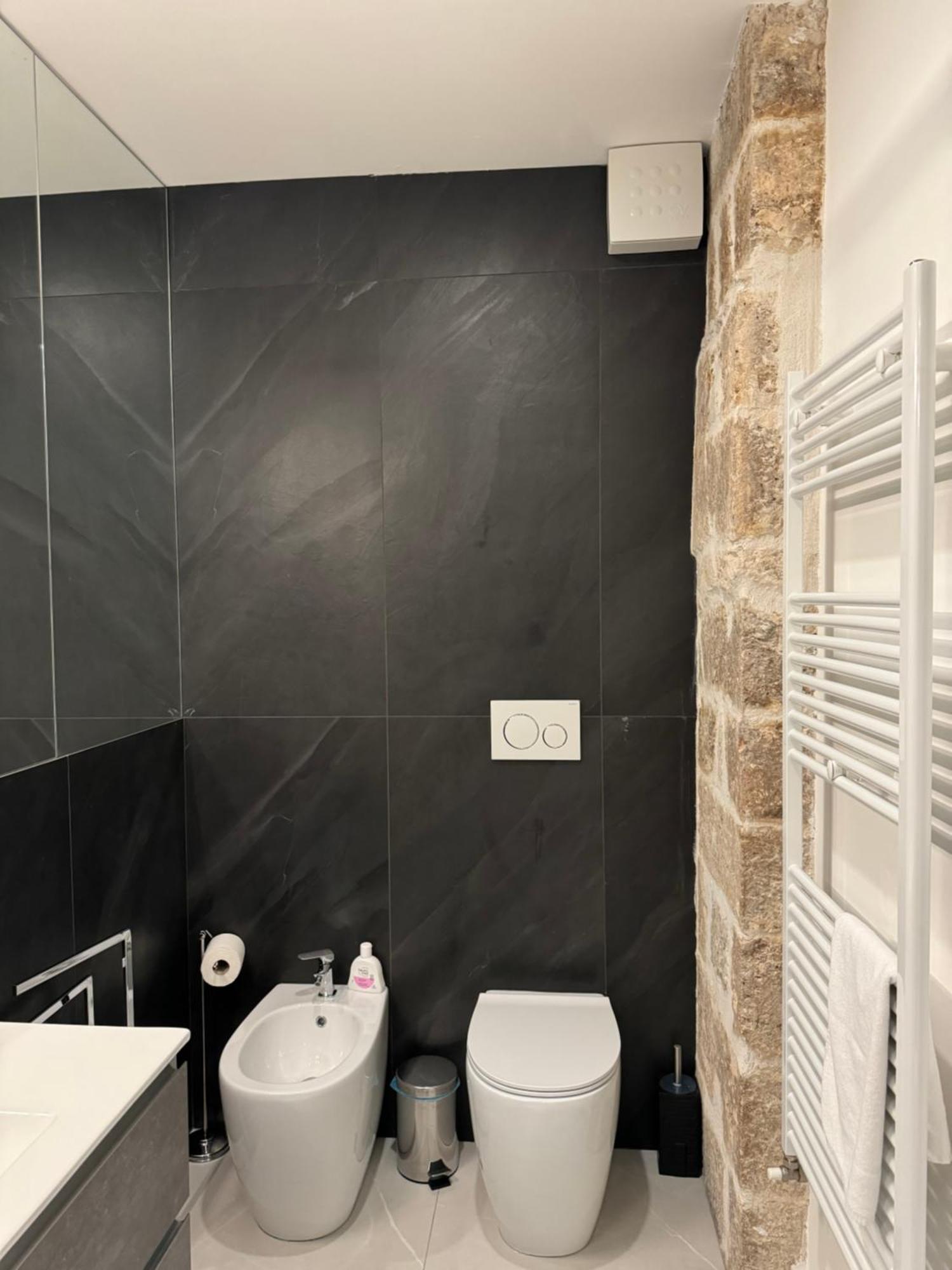 Re House Suite & Deluxe Apartament Ασκόλι Πιτσένο Εξωτερικό φωτογραφία