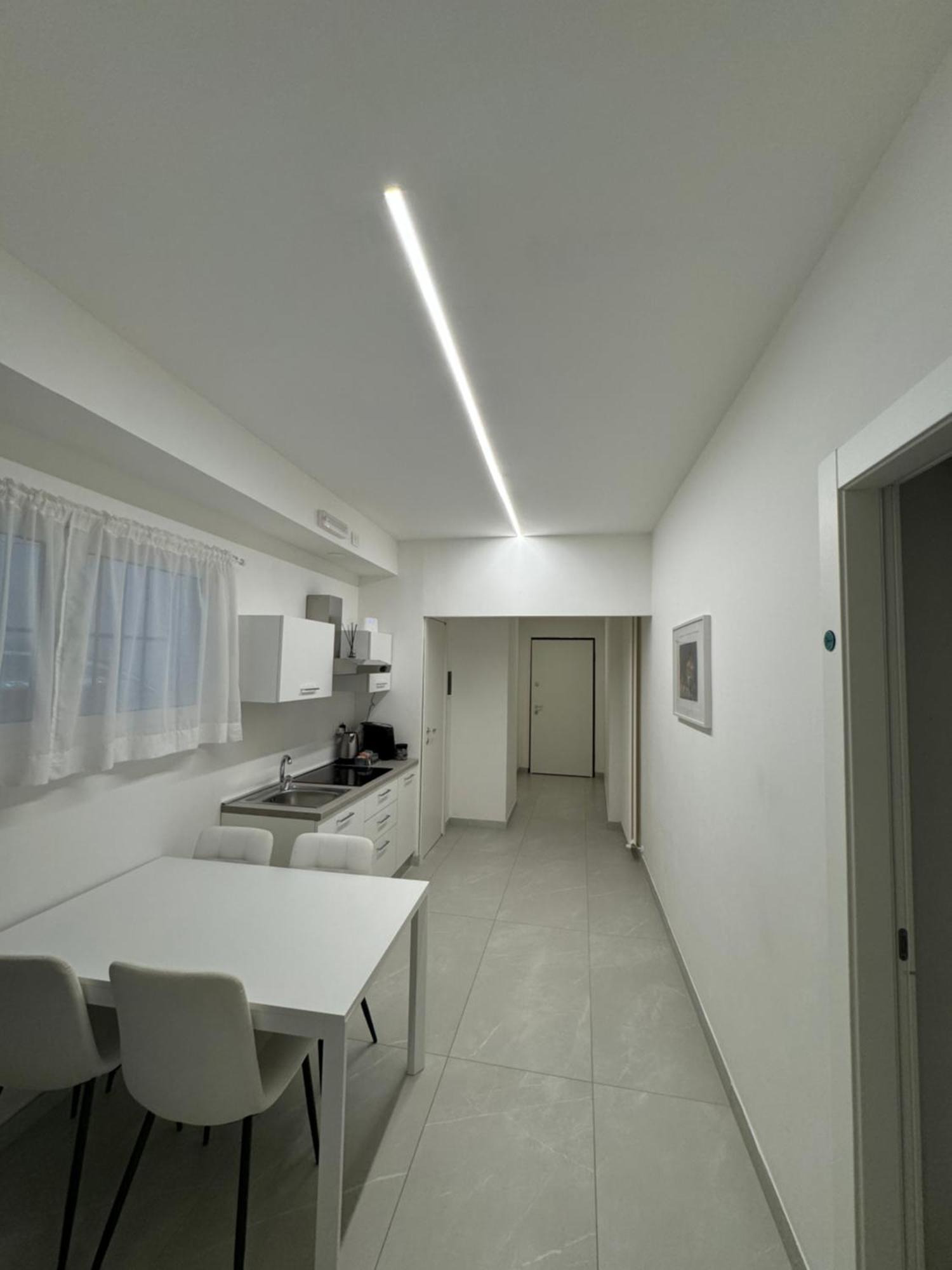 Re House Suite & Deluxe Apartament Ασκόλι Πιτσένο Εξωτερικό φωτογραφία